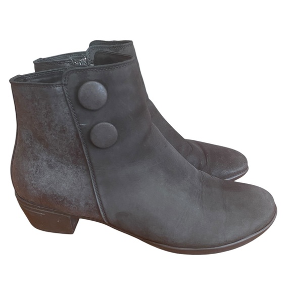 Hartjest City Boot 1720 black suede with side zipper size UK 7, US 9.5 - Picture 2 of 9